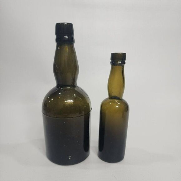 Set Of 2 Antique Olive Green 7"/9" Liquor Whiskey Bottles - Picture 3 of 11
